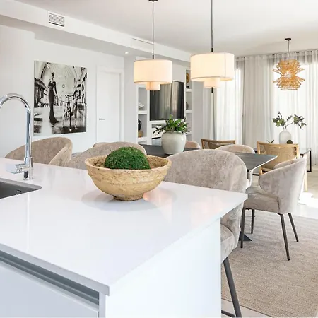 Apartment Lmea20a - Luxury - Pool View & Walk To Estepona